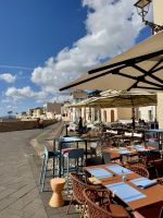 Bummel entlang der Stadtmauer von Alghero