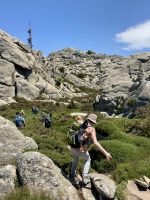 Wandern inmitten der bizarren Landschaft aus Granitfelsen