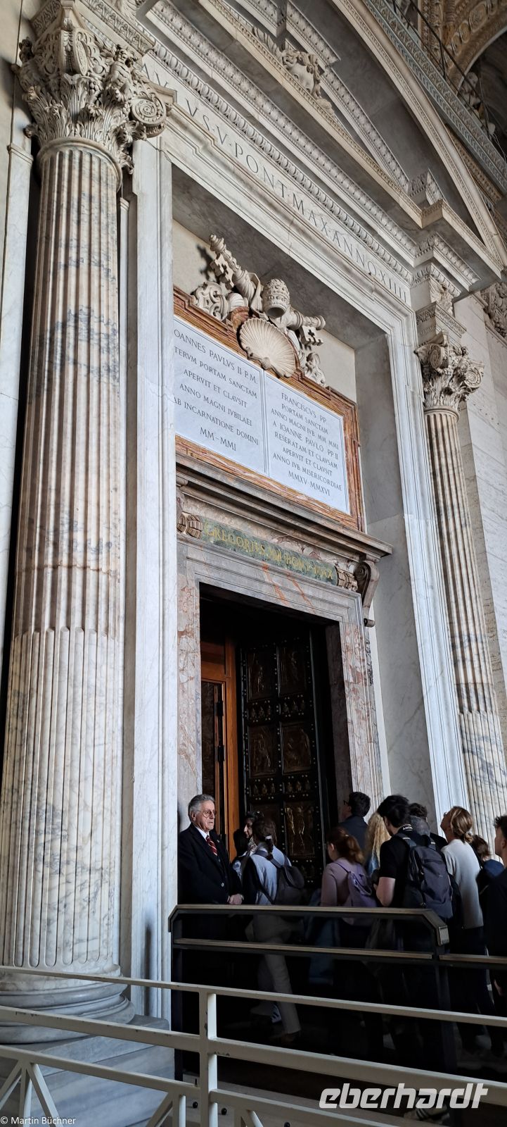 Vatikan - Petersdom - Offene Heilige Pforte - im Heiligen Jahr 2025