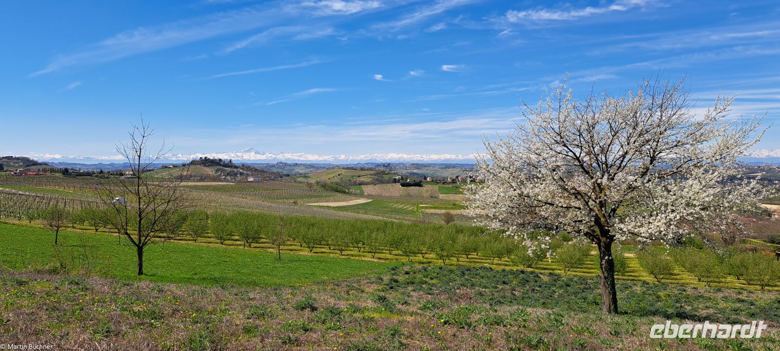 Piemont mit 270 Grad Alpenbogen