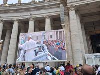 Papst Leo Audienz Petersplatz
