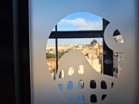 Fahrstuhl im Hotel Monti Palace mit Blick auf Rom