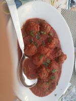 Zu Abendessen - Hackfleischbällchen in Tomatensauce - Villa Ginevra, Sizilien 
