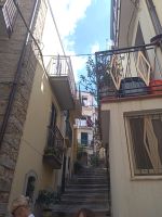 und enge Strässchen-  Sinagra, Sizilien 