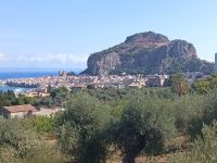 Blick auf Cefalú und Roca di Cefalù - Sizilien