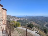Ausblick in die Landschaft von Monastero San Filipo - Frazzano, Sizilien