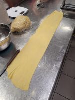 Kochkurs - Teig für Tortelloni wird vorbereitet - Villa Ginevra, Sizilien 