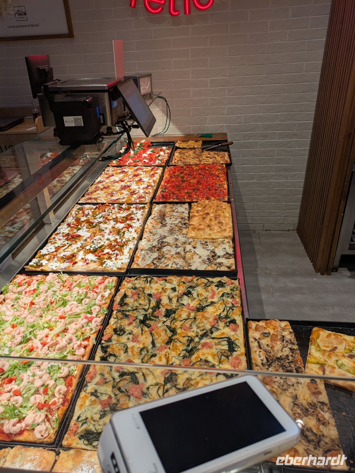 Pizzeria Alice nur eine Minute entfernt