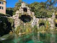 Grotte in den päpstlichen Gärten