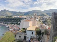 Biick von Castello Ruffo  - Glockenturm in Scilla - Kalabrien 