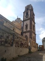 Der Turm der Basilica di San Bartolomeo auf Lipari - Sizilien