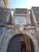 Eingang ins Castello Aragonese - Pizzo, Kalabrien