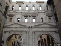 Verona, Porta Borsari, das schönste Stadttor der Römer.
