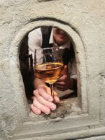 Florenz, von ehemals 100 Weinfenstern gibt es noch rund 15. 