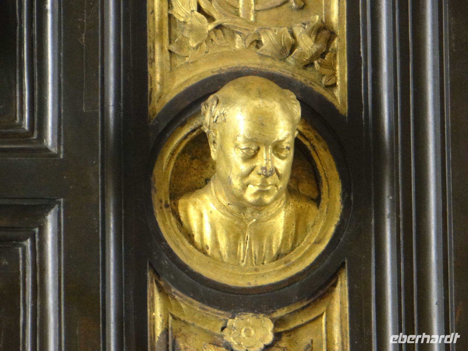 Florenz, Lorenzo Ghiberti hat sich stolz in seiner Paradiespforte verewigt. 