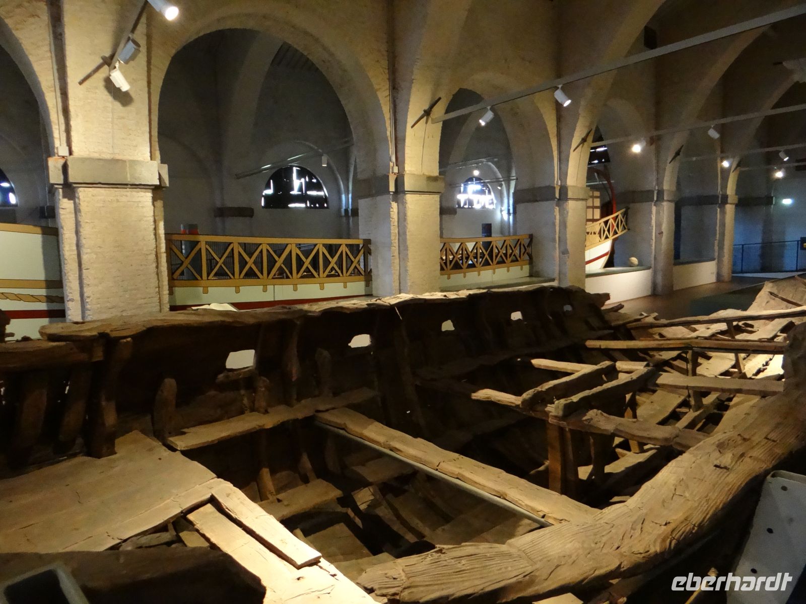 Pisa, Museo delle Navi Antiche, mit diesem Ruderboot überquerte man das Mittelmeer.
