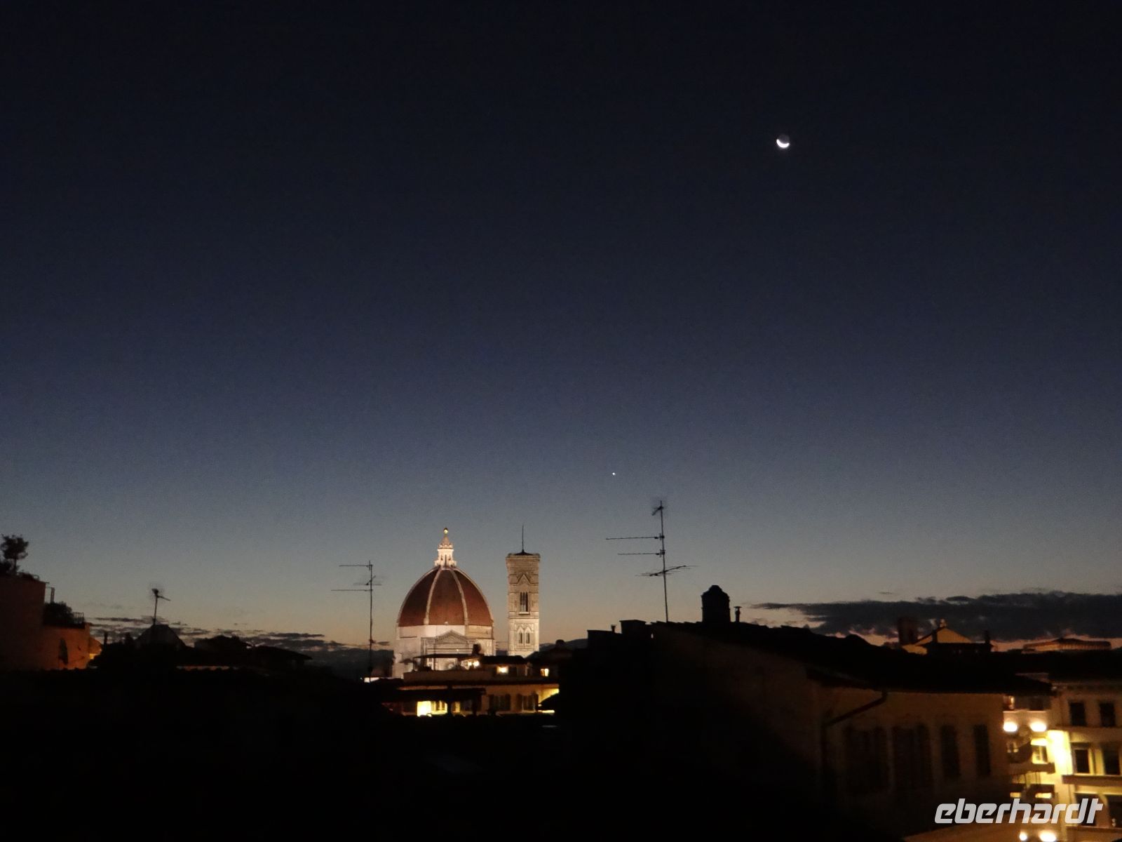 Florenz, die Nacht weicht dem Tag unserer Rückreise. Arrividerci, bella Italia.