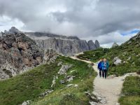 Naturpark Puez - Geisler  - Blick auf Rosengarten