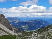 Naturpark Puez - Geisler  - Blick auf Rosengarten und Schlern