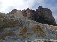 Gesteine aller Farben  und Schwefel in der Luft - Vulcano - Sizilien 
