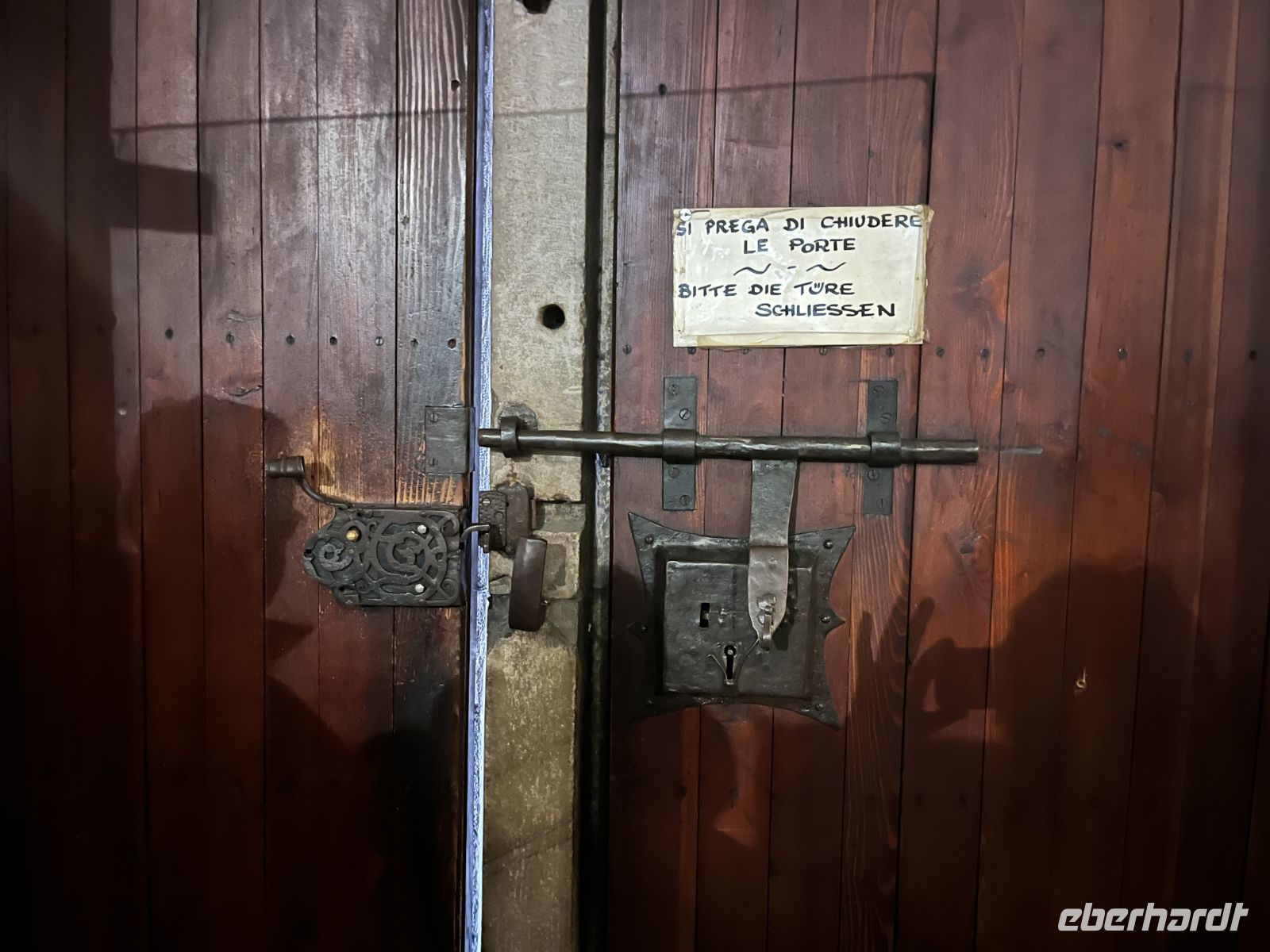 Weihnachts -& Silvesterreise Südtirol: Spitalkirche - Ausgang