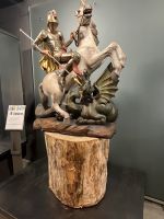 Weinachts- & Silvesterreise Südtirol: St. Ulrich - Museum; Heilige Georg