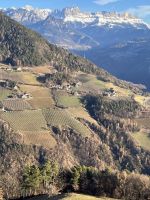 Weihnachts- & Silvesterreise Südtirol:  Bozen - Blick aus der Seilbahn - Rosengartengruppe & Weingebiete