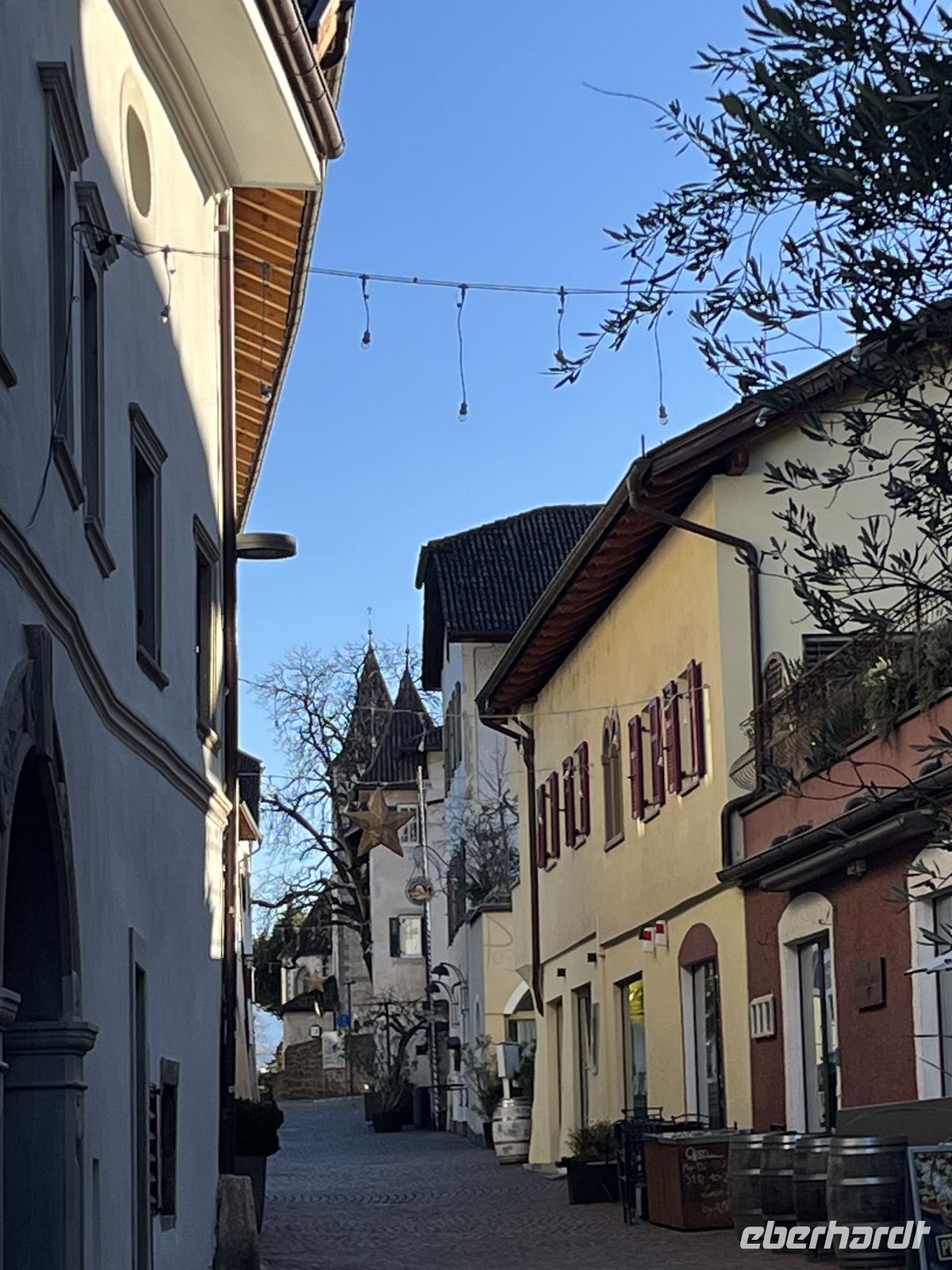 Weihnachts- & Silvesterreise Südtirol:  entlang der Weinstrasse - Eppan - Mittagsruhe?!