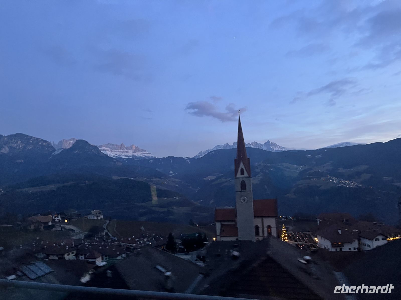 Weihnachts- & Silvesterreise Südtirol:  -  17:00 Uhr - täglich an der St. Sebastian Kirche vorbei gefahren....