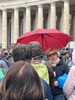 ROM - Petersplatz im Vatikanstadt - Agnieszka unsere örtl. RL'in
