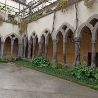 Sorrent: Kreuzgang Hl. Franziskus &ndash; &copy; Inge Bily (Eberhardt TRAVEL)