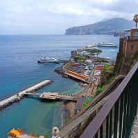 Sorrent: Blick von oben &ndash; &copy; Inge Bily (Eberhardt TRAVEL)