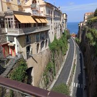 Sorrent: Blick von oben &ndash; &copy; Inge Bily (Eberhardt TRAVEL)