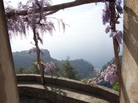 Auf unserer Wanderung mit Blick nach Ravello (links) und Atrani (am Meer). &ndash; &copy; Vivian Kreft (Eberhardt TRAVEL)