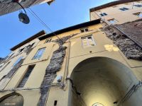 5. Tag: Stadtführung durch Lucca – Piazza dell'Anfiteatro &ndash; &copy; Andreas Wolfsteller (Eberhardt TRAVEL)