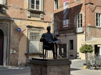 5. Tag: Stadtführung durch Lucca – Puccini-Denkmal &ndash; &copy; Andreas Wolfsteller (Eberhardt TRAVEL)