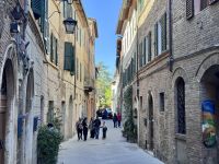 6. Tag: Freizeit in Montalcino – Gassen der Altstadt &ndash; &copy; Andreas Wolfsteller (Eberhardt TRAVEL)