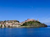 8. Tag: Ausflug nach Elba – Einfahrt nach Portoferraio &ndash; &copy; Andreas Wolfsteller (Eberhardt TRAVEL)