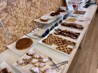 10. Tag: Pistoia – Kuchenbuffet zum Frühstück &ndash; &copy; Andreas Wolfsteller (Eberhardt TRAVEL)