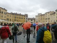 Lucca im Regen &ndash; &copy; Alicia Eckert (Eberhardt TRAVEL)