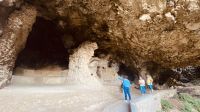 Capri - Höhle an der Via Tragara.jpeg &ndash; &copy; Kerstin Engelhardt (Eberhardt TRAVEL)