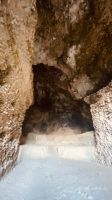 Capri - Höhle an der Via Tragara.jpeg &ndash; &copy; Kerstin Engelhardt (Eberhardt TRAVEL)