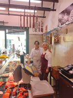 Barbara und Simone, Lari  &ndash; &copy; Monika Cortese (Eberhardt TRAVEL)