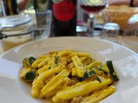 Mittagessen mit Safranaroma  &ndash; &copy; Monika Cortese (Eberhardt TRAVEL)