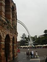 Wahrzeichen Weihnachtens - der Stern der Arena di Verona
