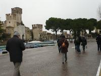 Gang zur Altstadt in Sirmione