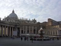 Tag - Ensemble Petersplatz mit Petersdom
