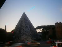 Pyramide in Rom