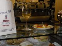 Weißwein Arneis-typ. in Alba