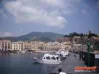 Hafen von Lipari